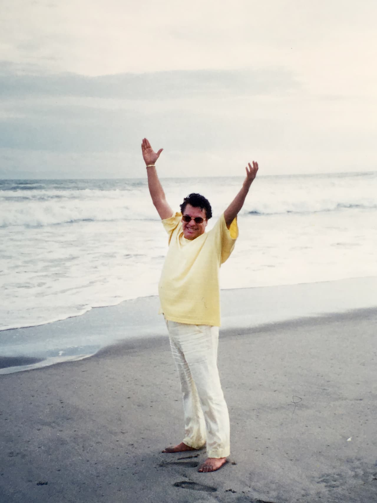 Se desconoce si el cantante alguna vez contó este secreto a su
<a href="http://www.univision.com/shows/primer-impacto/sabia-el-hermano-de-juan-gabriel-de-la-existencia-de-un-hijo-secreto-del-divo-video"> familia o amigos</a> más cercanos.