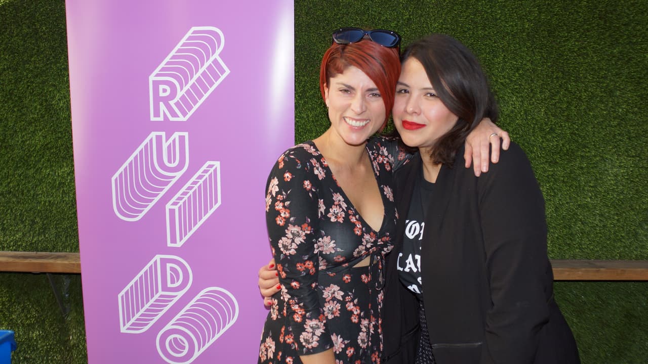 Uli con la periodista Marty Preciado de Nylon en Español.