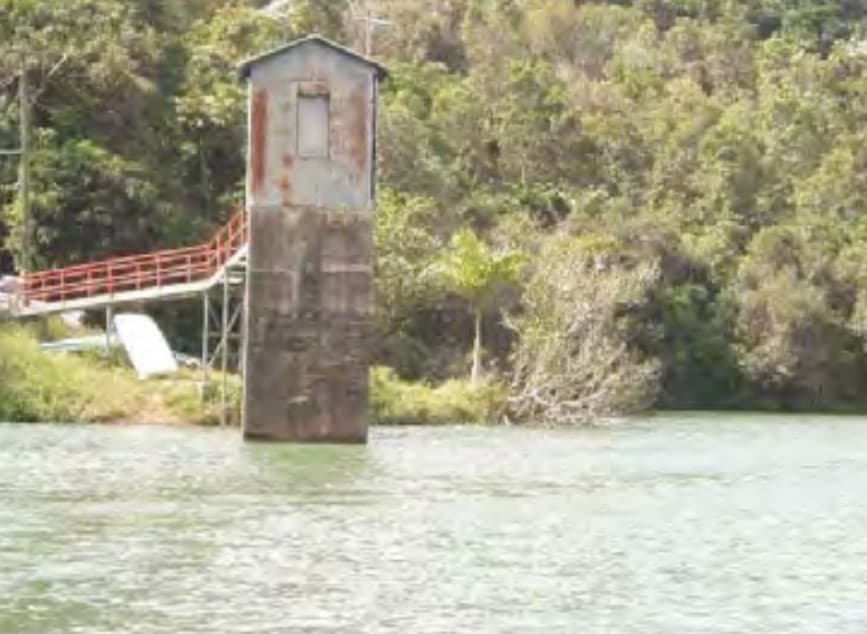<b>Embalse Carite</b>
<br>
<br>El embalse se encuentra en el nivel de alerta azul, que es de observación. Este embalse surte de agua a más de 15,000 clientes en los municipios de: Caguas, Cayey, Cidra, Guayama, Patillas y San Lorenzo.