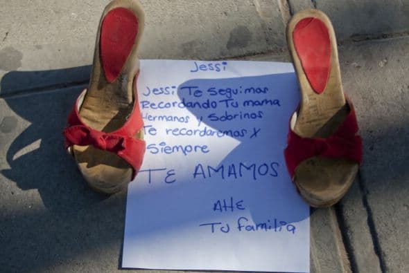 Cientos de padres buscan a sus hijas incansablemente ante la indolencia y falta de recursos de las autoridades.