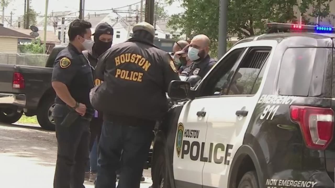 Investigan presunto caso de tráfico de personas en una casa en Houston