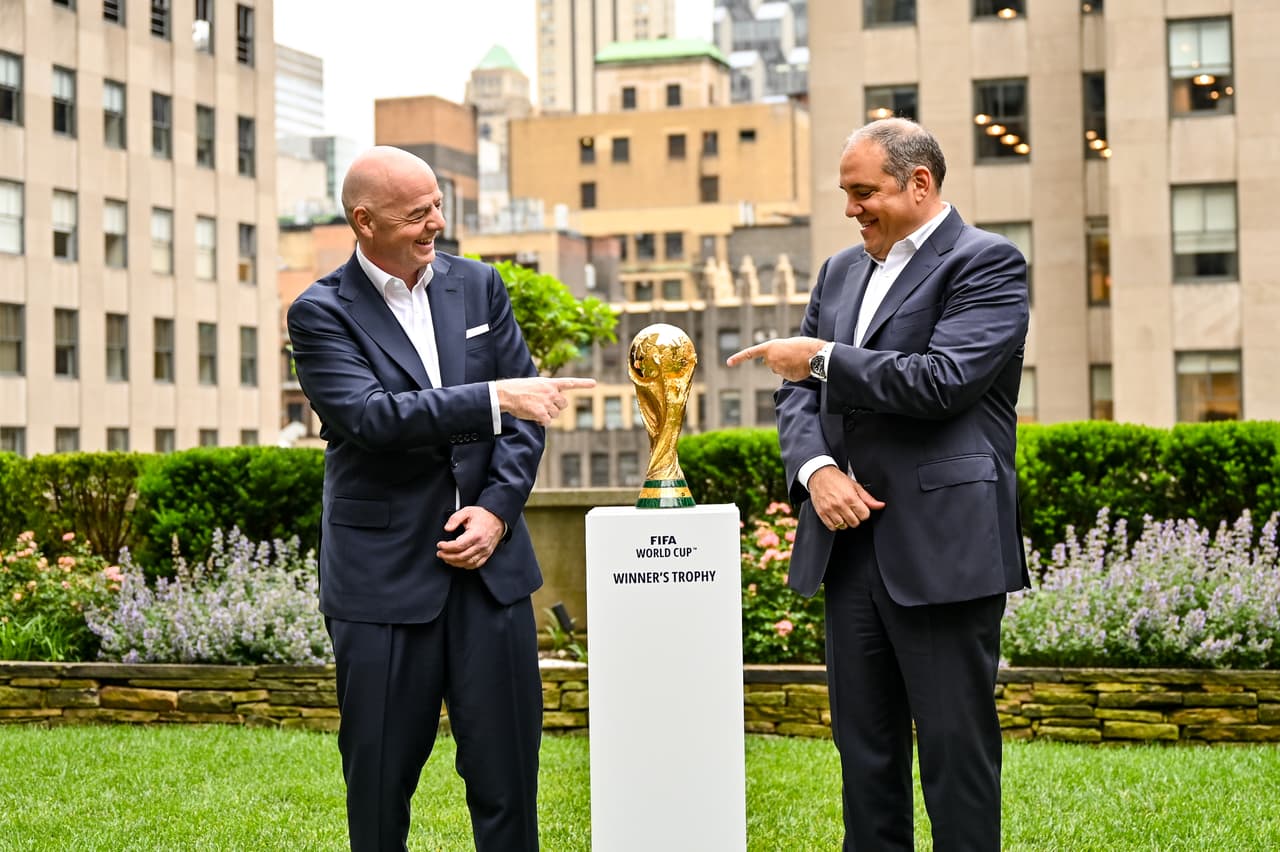 ¡Todo listo! De la mano de Gianni Infantino, Víctor Montagliani y Becky G, la FIFA dio a conocer las 16 sedes y estadios que albergarán la Copa del Mundo 2026.
