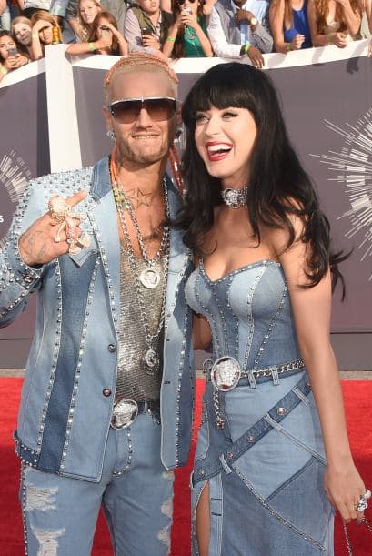 Y cuando pensamos que no podía ser peor, vimos que el rapero Riff Raff, tiene peor gusto.