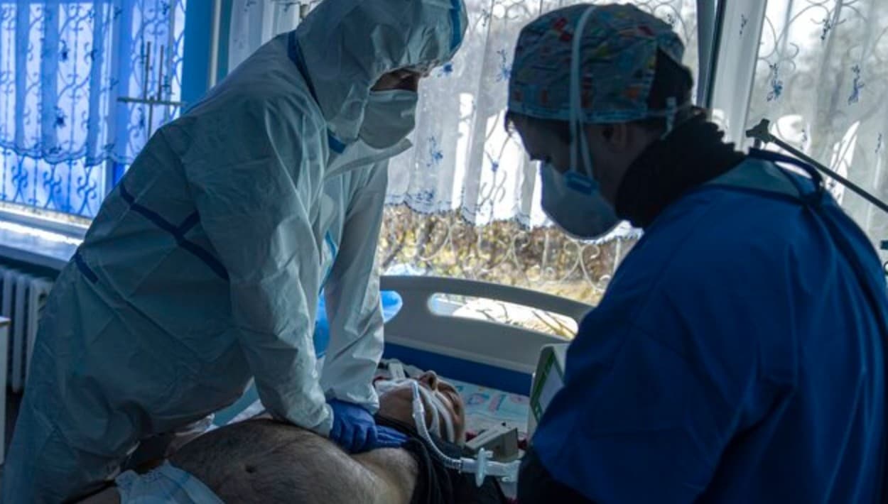 Salud reporta la muerte de una persona sin vacunar contra el covid-19 y un alza en las hospitalizaciones