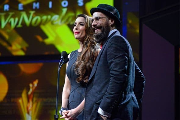 El premio a "Mejor Actriz de Reparto" fue entregado por dos grandes actores, Susana González y Jorge Poza.