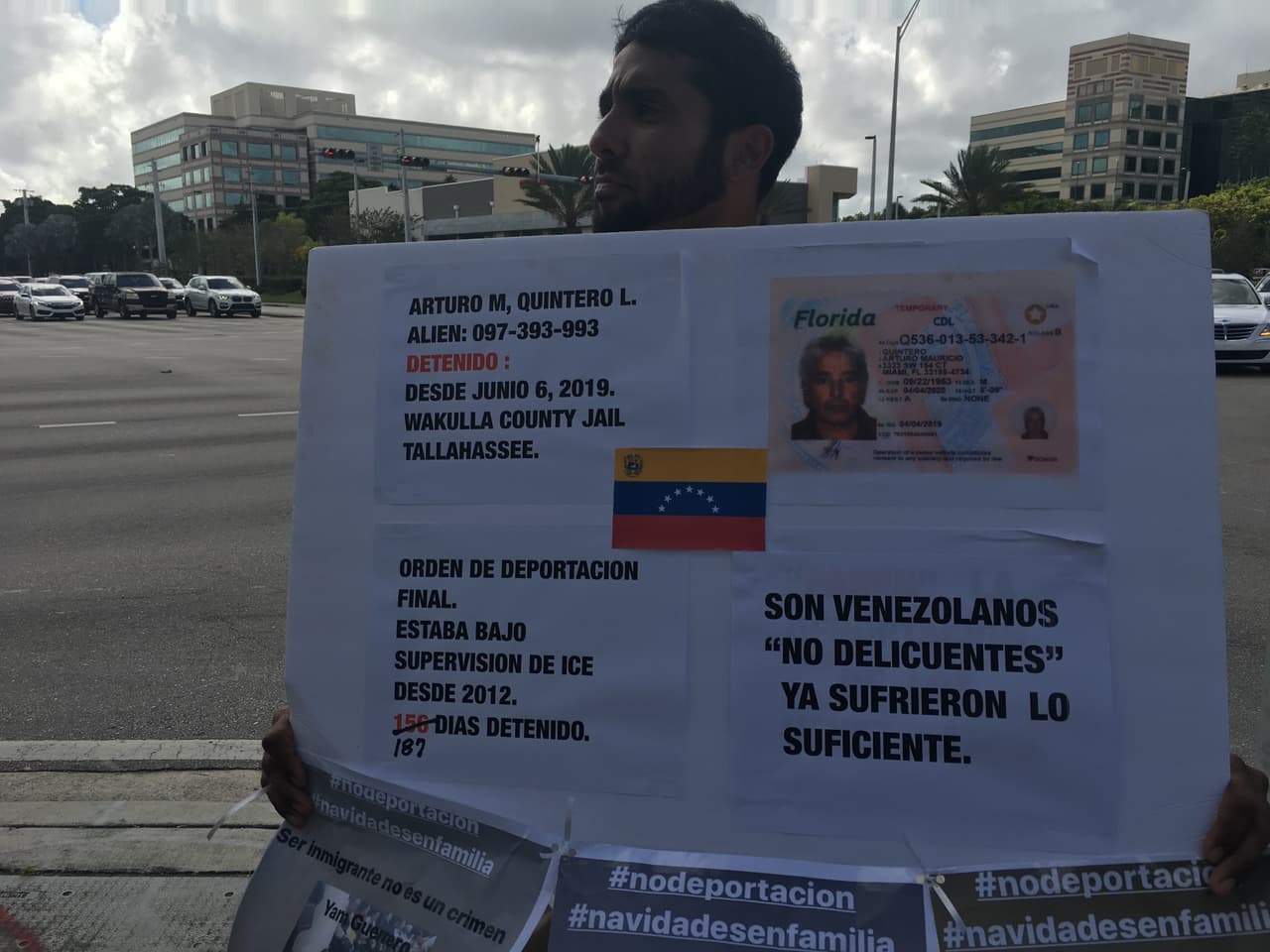 La protesta se realizó en el semáforo de la calle 36 con la 87 avenida de Doral.