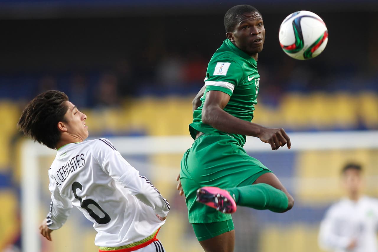 Nigeria dio la vuelta al marcador y al descanso están derrotando a México 2-1.