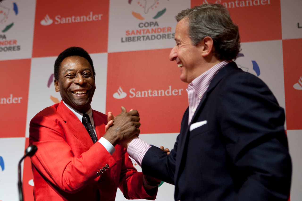 Papeles vinculan a miembro de comité ético de FIFA con tres acusados por corrupción en ese ente