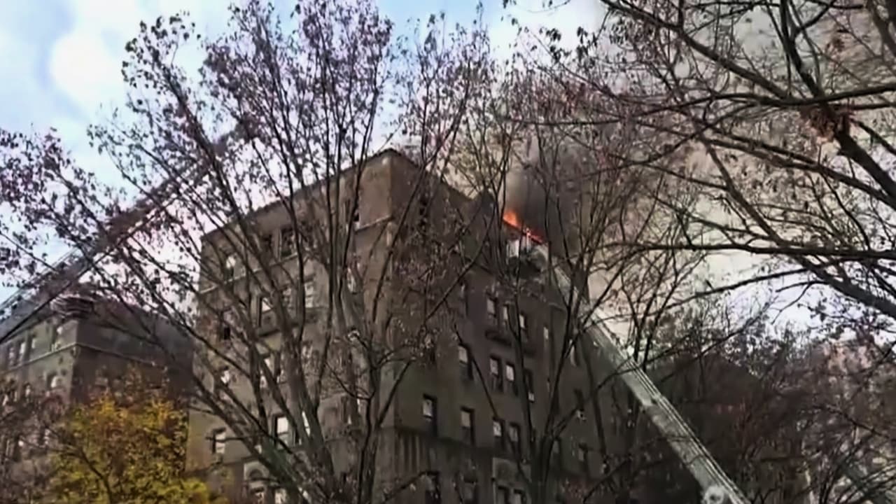 Comunidad se une para apoyar a los cientos de desplazados por incendio en Mount Vernon