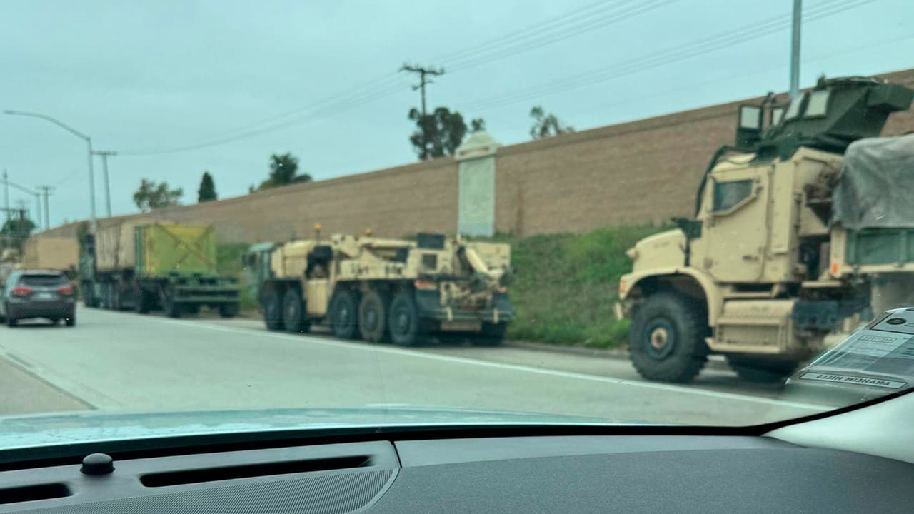 Además de los marines, Trump desplegó 4000 efectivos de la Guardia Nacional para proteger edificios federales, aunque las protestas recientes en la ciudad fueron en su mayoría pacíficas.