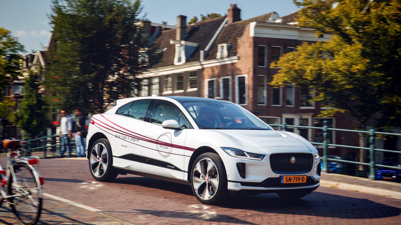 <h3 class="cms-h3-H3">Jaguar</h3>
<br>La histórica marca inglesa, fue la más buscada en Guatemala, Belize,
<b>Honduras</b> y Guyana.