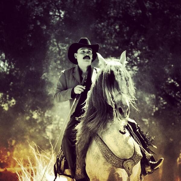 El cantante asegura que ha sido un gran aprendizaje estar junto a los talentosos actores de "Sueño de Amor".