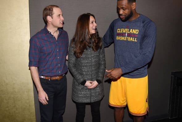 Pero el jugador olvidó leer su manual de etiqueta y se comportó, según los expertos en protocolo británico, de manera irresputuosa.