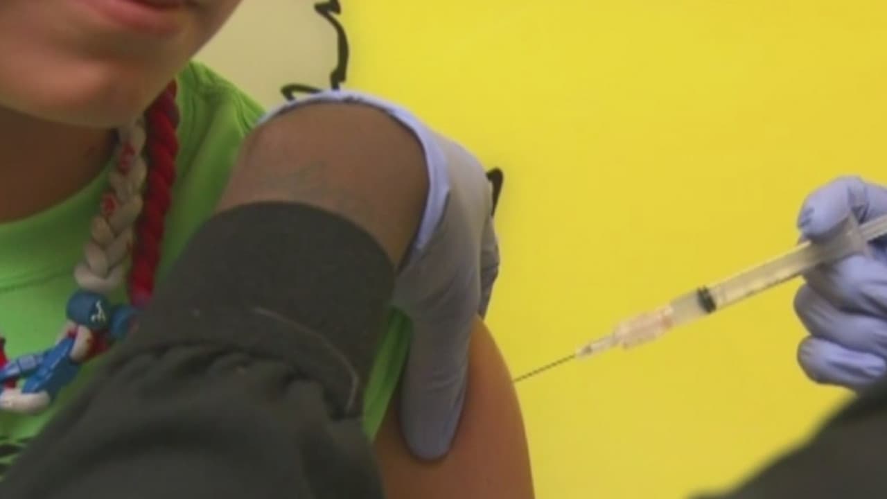 Los padres de San Antonio pueden llevar a sus hijos a vacunar por reapertura de centros