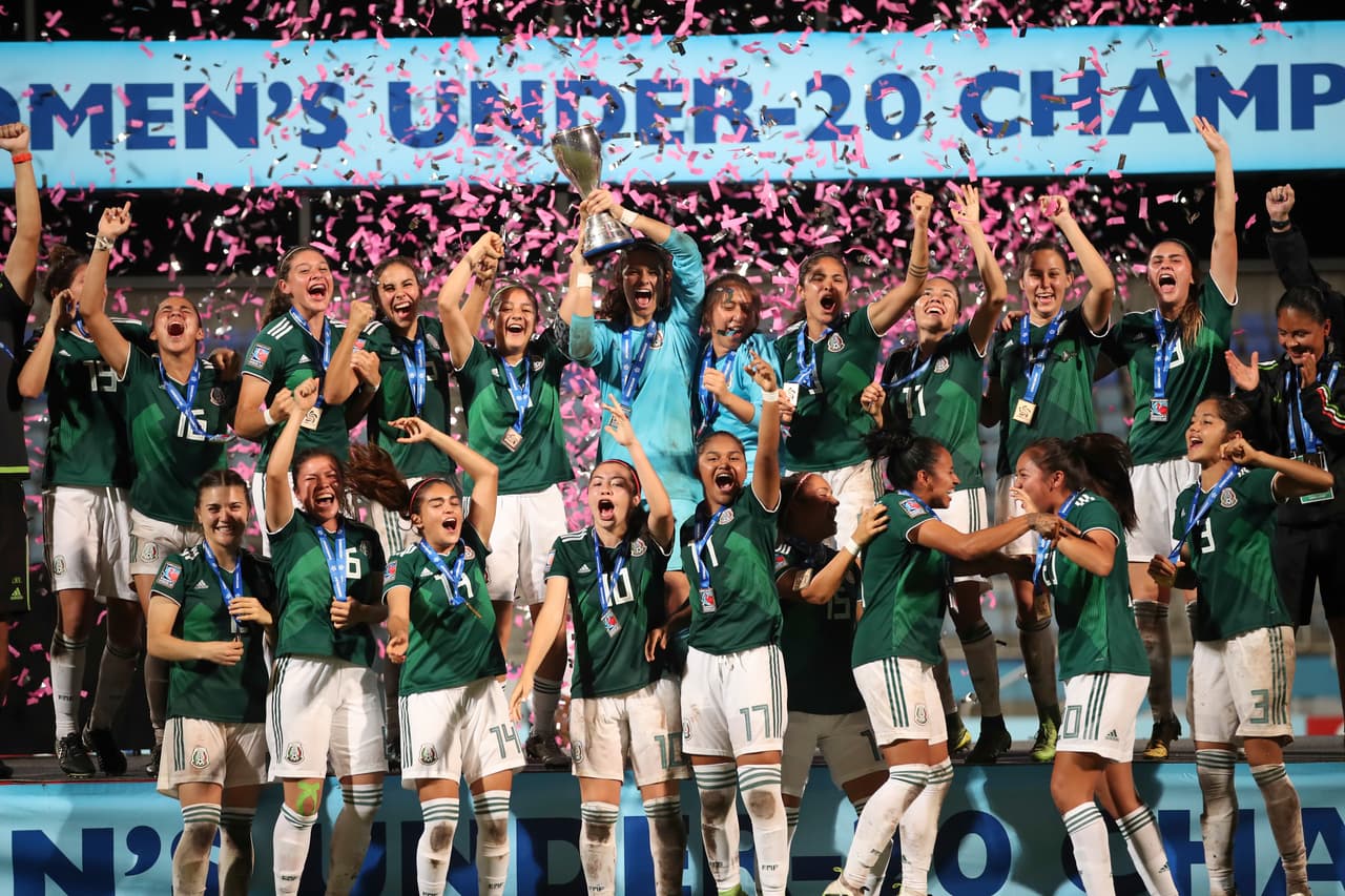 Así fue la premiación y el festejo del histórico triunfo del Tri femenil Sub 20. Se impuso en la final del Premundial Sub 20 de la Concacaf a Estados Unidos y con ello, además, consiguió su boleto al Mundial de la categoría que se celebrará en Francia en agosto.
