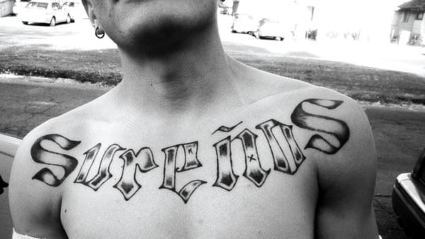 Los miembros de las pandillas formadas en el sur de California se identifican como 'sureños' en sus tatuajes.
