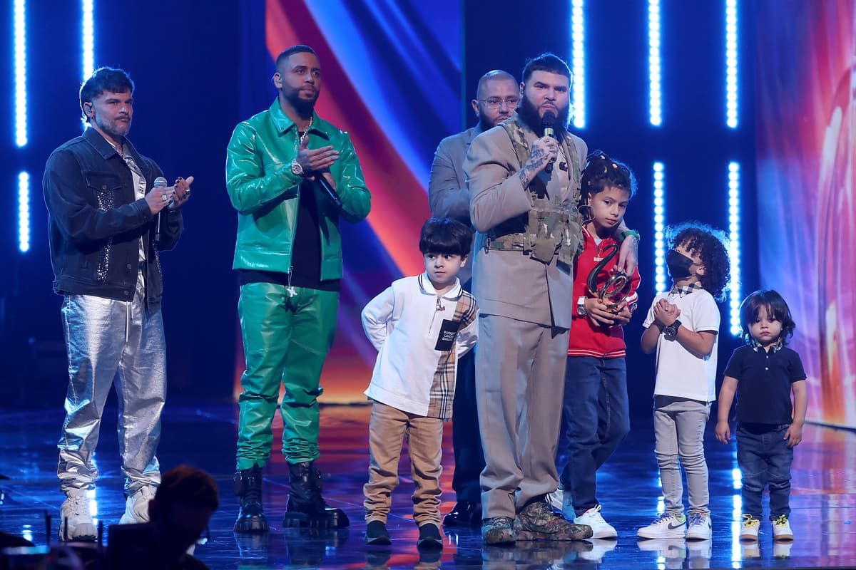 Farruko Premio Lo Nuestro