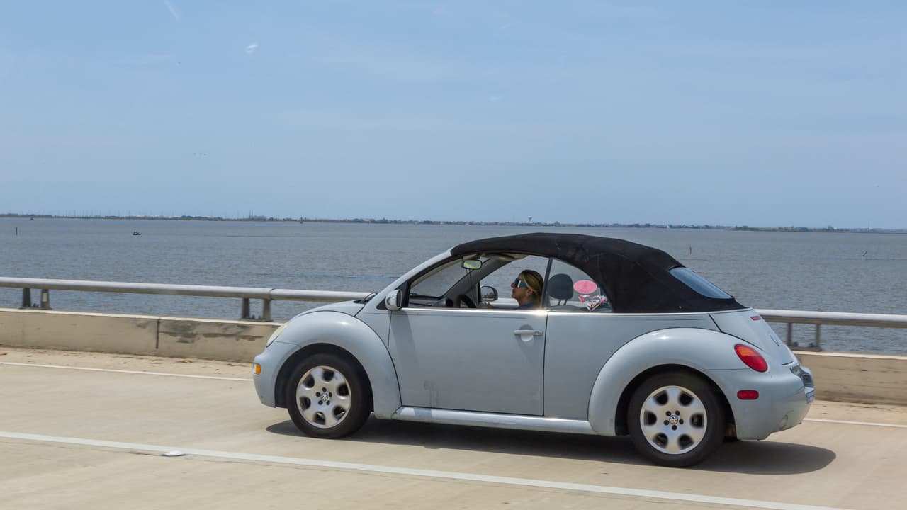 <h3 class="cms-H3-H3">9. Volkswagen</h3>
<br>
<b>Costo promedio por 10 años de mantenimiento: 7,800 dólares</b>
<br>La legendaria marca alemana de carros populares es la segunda marca europea con el menos costo por 10 años de mantenimiento para sus vehículos.