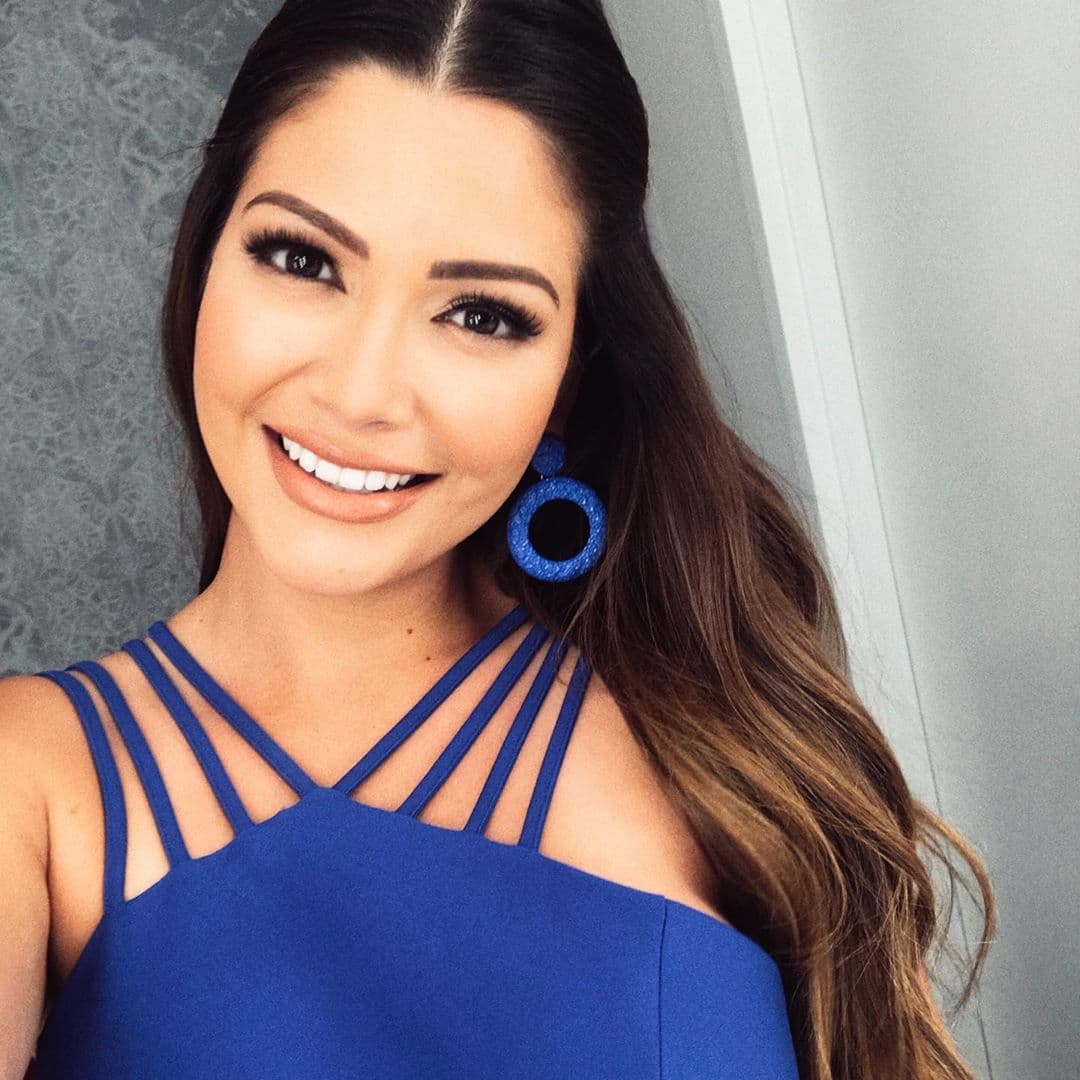 Ana Patricia Gámez se coronó en Nuestra Belleza Latina en el año 2010, desde entonces su bellezay simapía la distinguen. En cada programa la vemos con un rostro perfecto producto del cuidado de la piel y el uso de tratamientos adecuados.
<br>