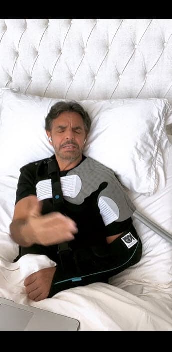 También reveló que el proceso de recuperación le llevaría muchas semanas y eso lo obligaría a estar lejos del ojo público.
<br>