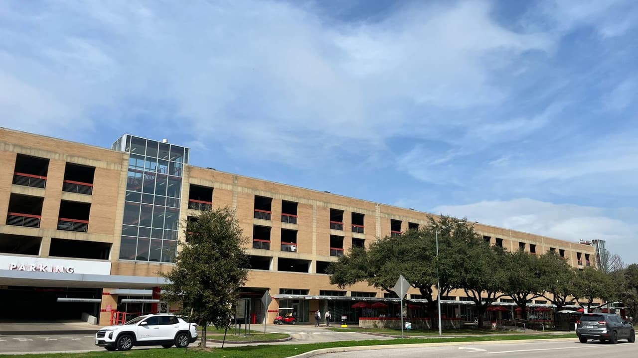 Robos y un caso de abuso sexual: Crece la preocupación por la falta de seguridad en la Universidad de Houston