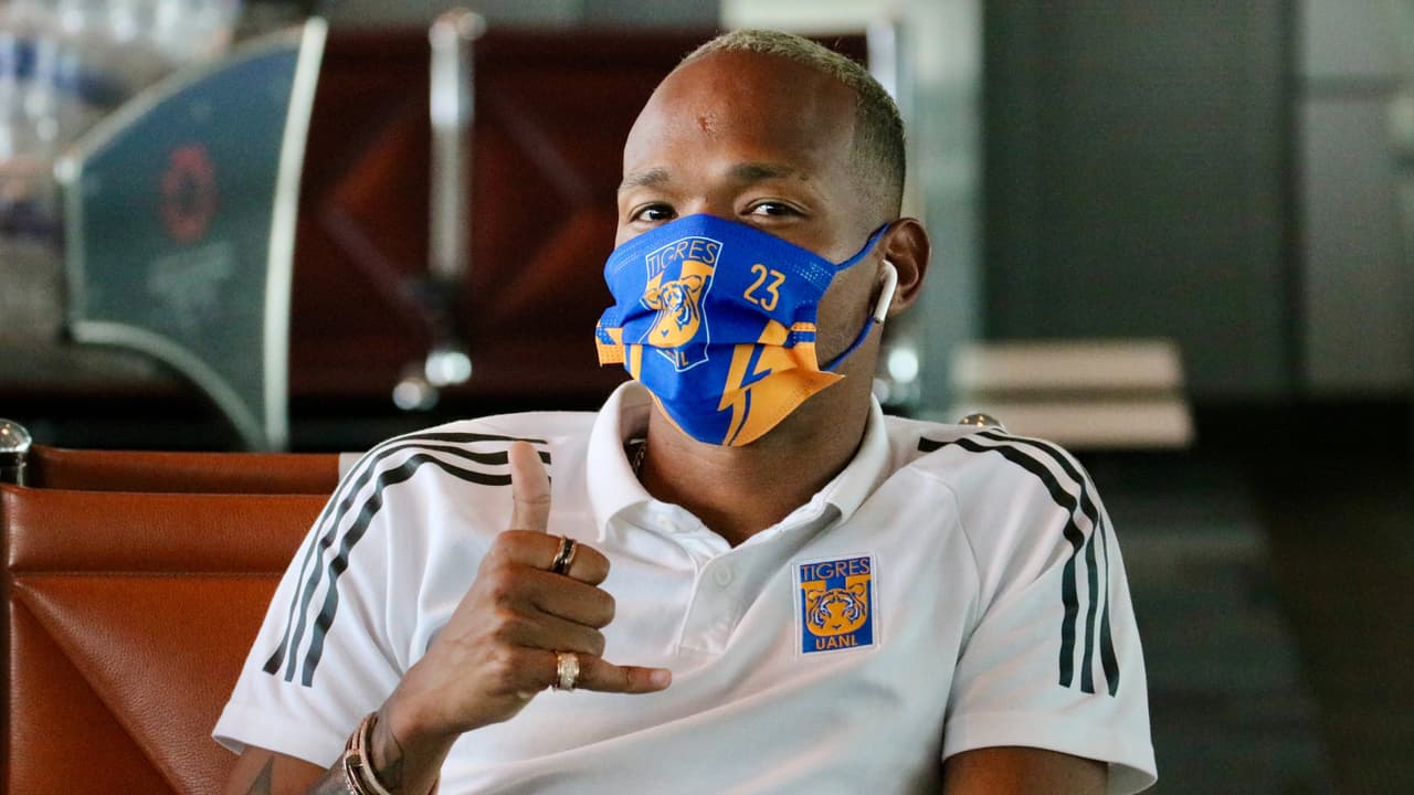 El cuadro del 'Tuca' viajó en un vuelo directo Monterrey-Doha.