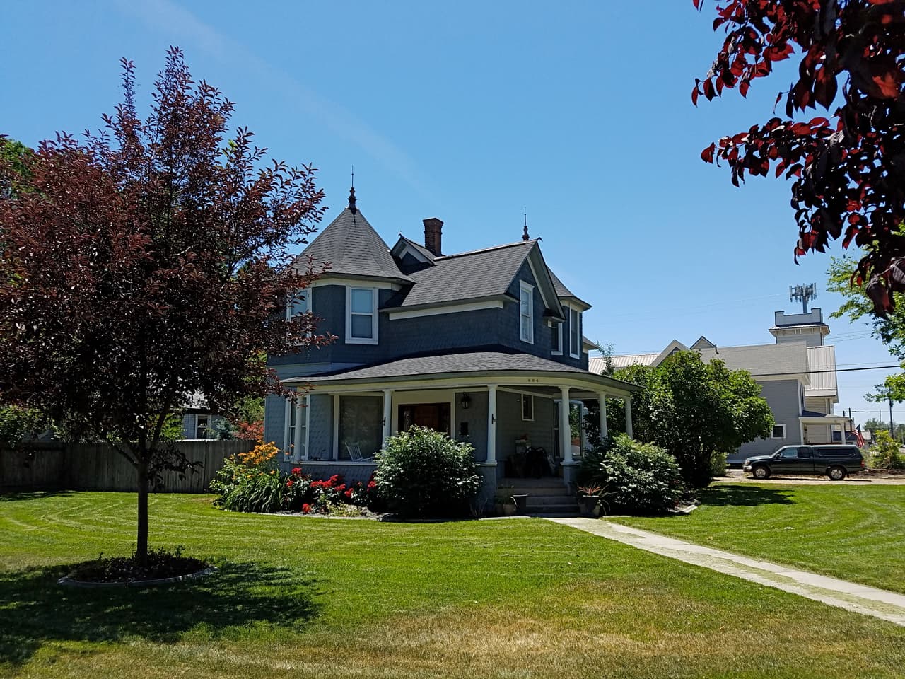 <b>Puesto 2. Caldwell, Idaho</b>
<br>
<br>Variación del precio promedio de la vivienda en un año: +30.8% (+76,363 dólares).
<br>
<br>Valor promedio de la vivienda en marzo de 2021: 324,052 dólares.
<br>
<br>Variación de la población en un año: +3.2% (+1,682 habitantes).
<br>
<br>Población: 54,887 habitantes.
<br>
<br>Variación del ingreso familiar promedio en un año: +3.3% (+1,587 dólares).
<br>
<br>Ingreso familiar promedio: 49,046 dólares.
<br>