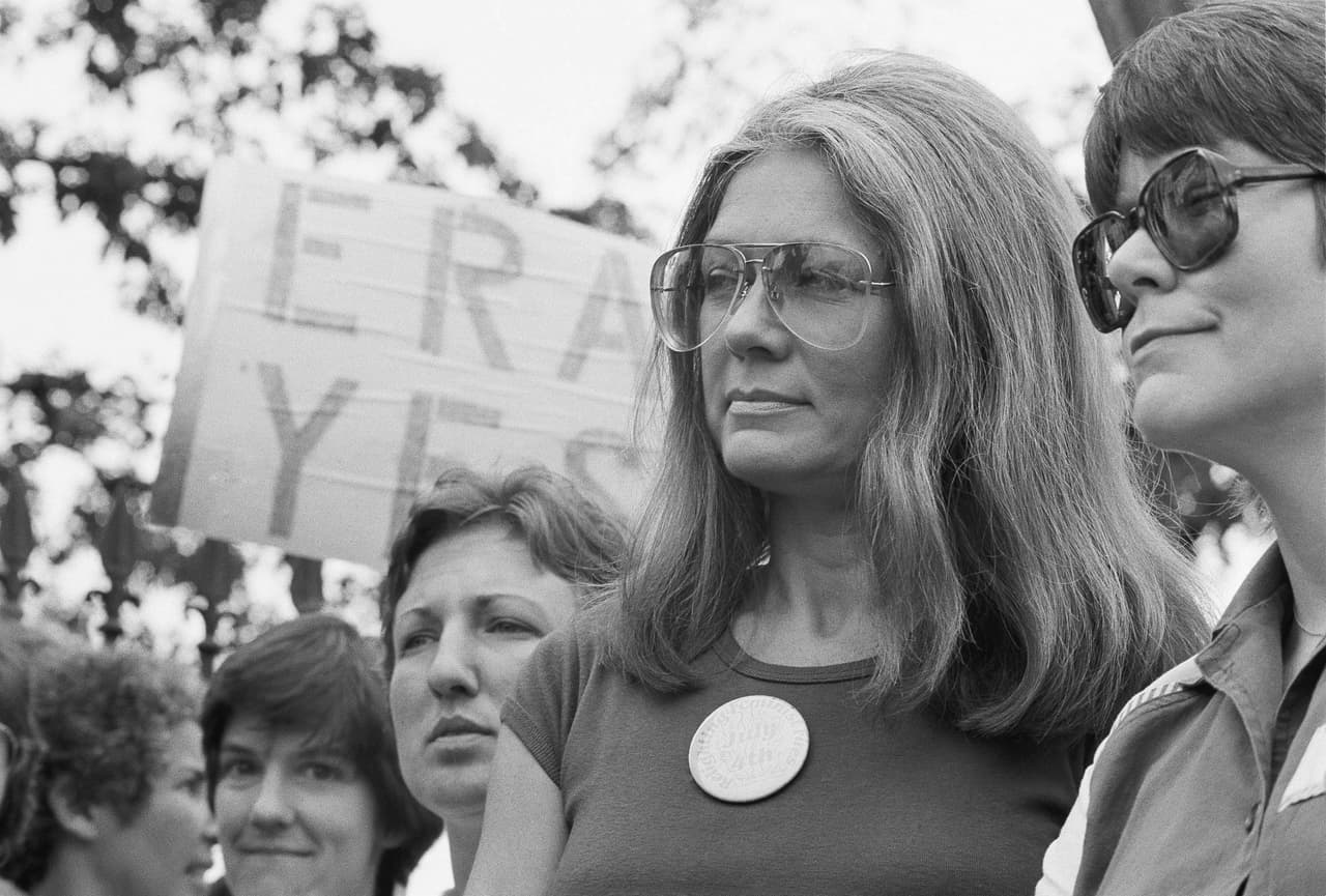 Cuatro años después, en 1972, llegó Ms. Steinem fue una de sus fundadoras y durante quince años permaneció como editora. La revista se convirtió en otra extensión de su trabajo y, aunque después dejó la dirección editorial, continuó vinculada a ella como editora consultora.
<br>
