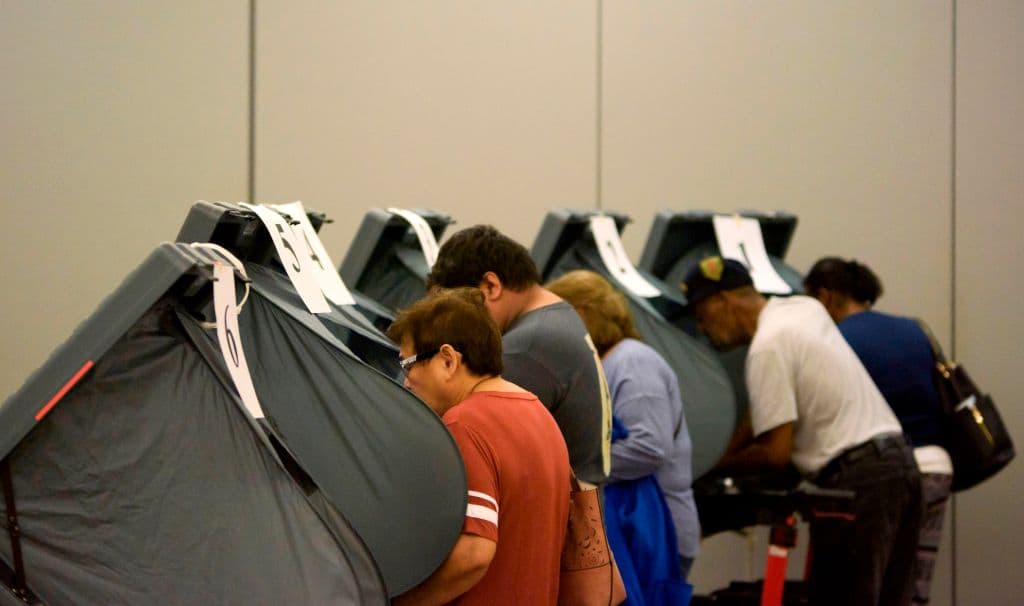 Gobierno de Biden demanda a Texas por los nuevos mapas electorales que afirma afectan la representación de latinos y negros