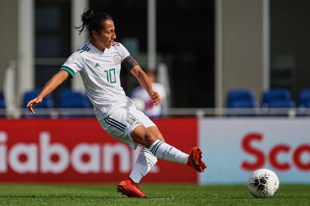 Con goles de Liliana Mercado, Stephany Mayor, Kiana Palacios, Jimena López y doblete de Renae Cuéllar, México gole y continúa con su paso perfecto rumbo a Tokio 2020.
