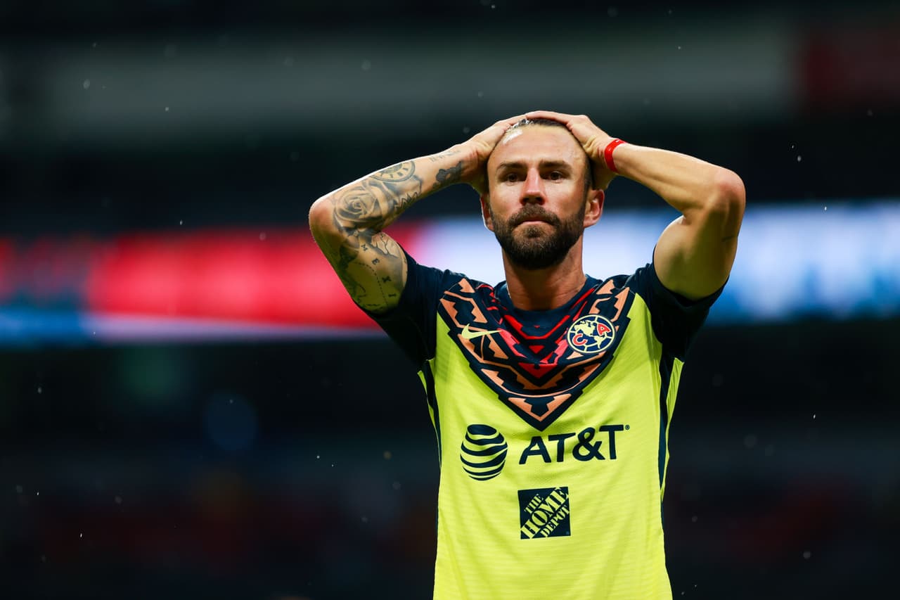 Así fue la reacción de Layún cuando su tiro lo mandaron a córner.