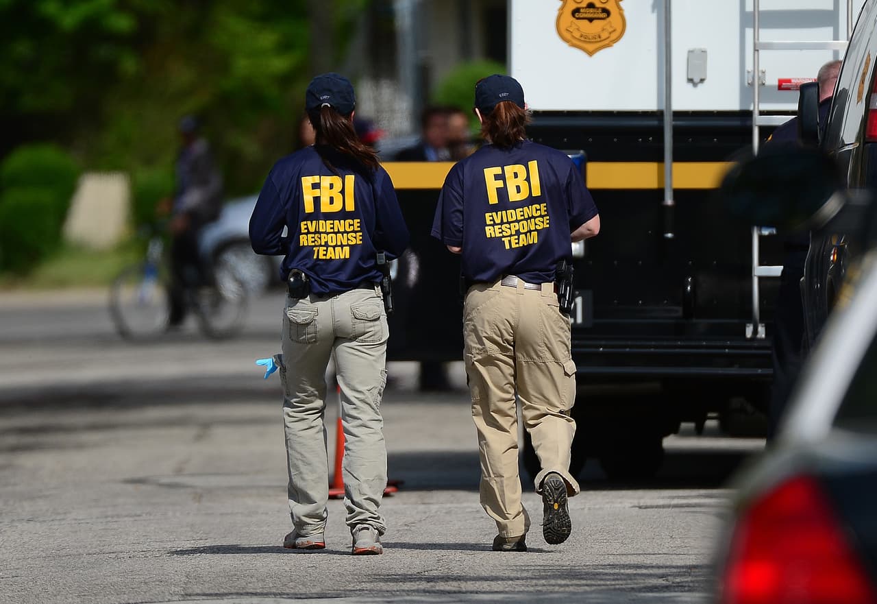 Arrestan tres sospechosos de tráfico humano en Bakersfield, rescatan dos víctimas menores