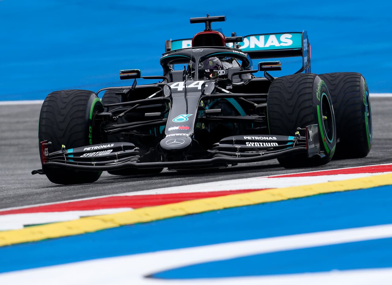 Lewis Hamilton domina las primeras prácticas en Austria