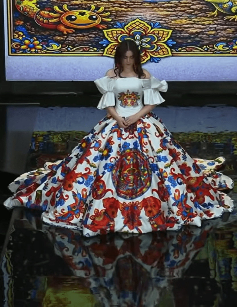 Emily, hija de 'El Canelo', debuta como modelo.