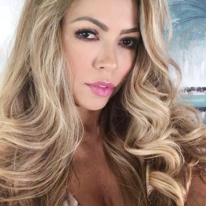 Este jueves 15 de agosto, la entrenadora Claudia Molina, se encuentra celebrando su cumpleaños, y en redes sociales compartió una linda fotografía con un mensaje en el que expresó su sentir en este día en el completó una vuelta más al sol. 
<br>