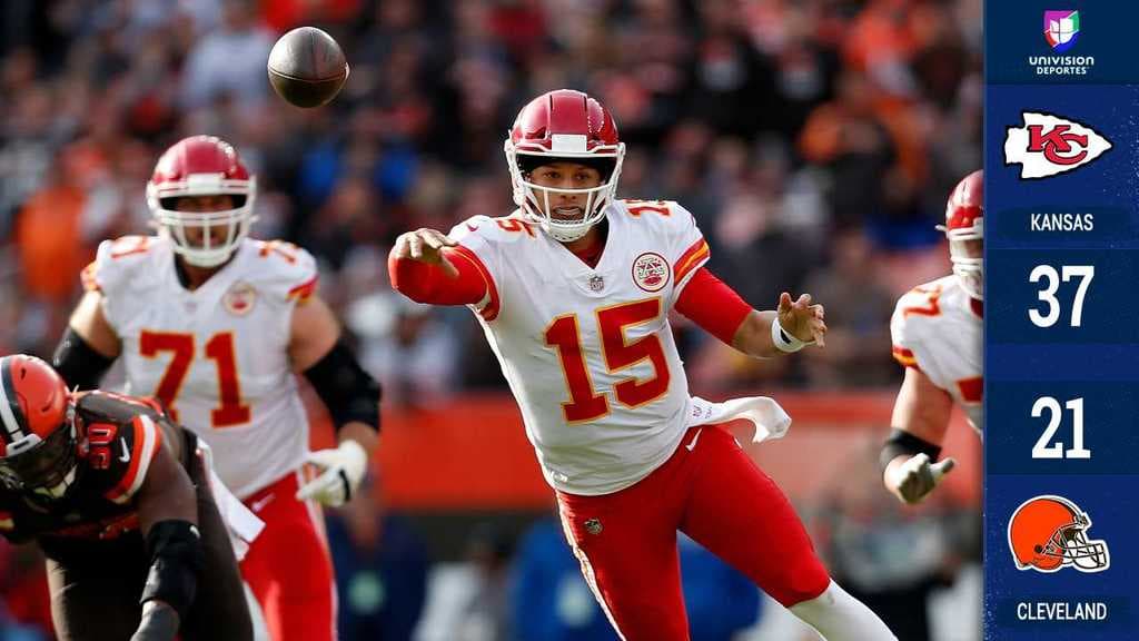 <b>Kansas City 37-21 Cleveland</b>. De nuevo Pat Mahomes volvió a brillar. El joven QB pasó para 375 yardas (23-32 pases) con tres pases de touchdown en la victoria de los Chiefs ante los Browns.