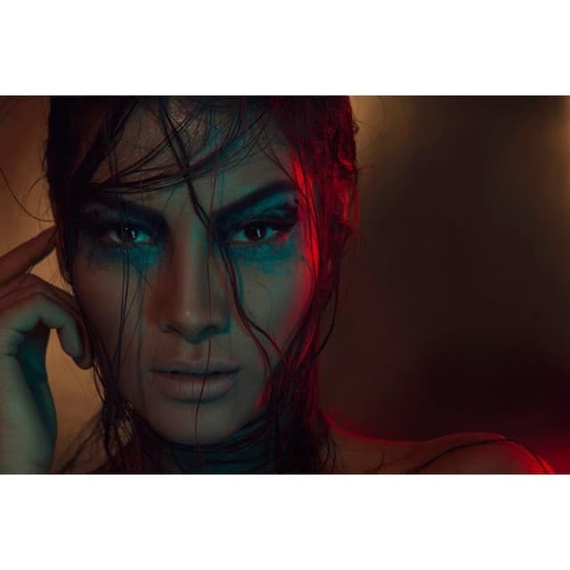 Estas son algunas de las fotos más sexys y elegantes de Wendy Esparza.