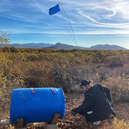 Una estación de agua en la frontera.