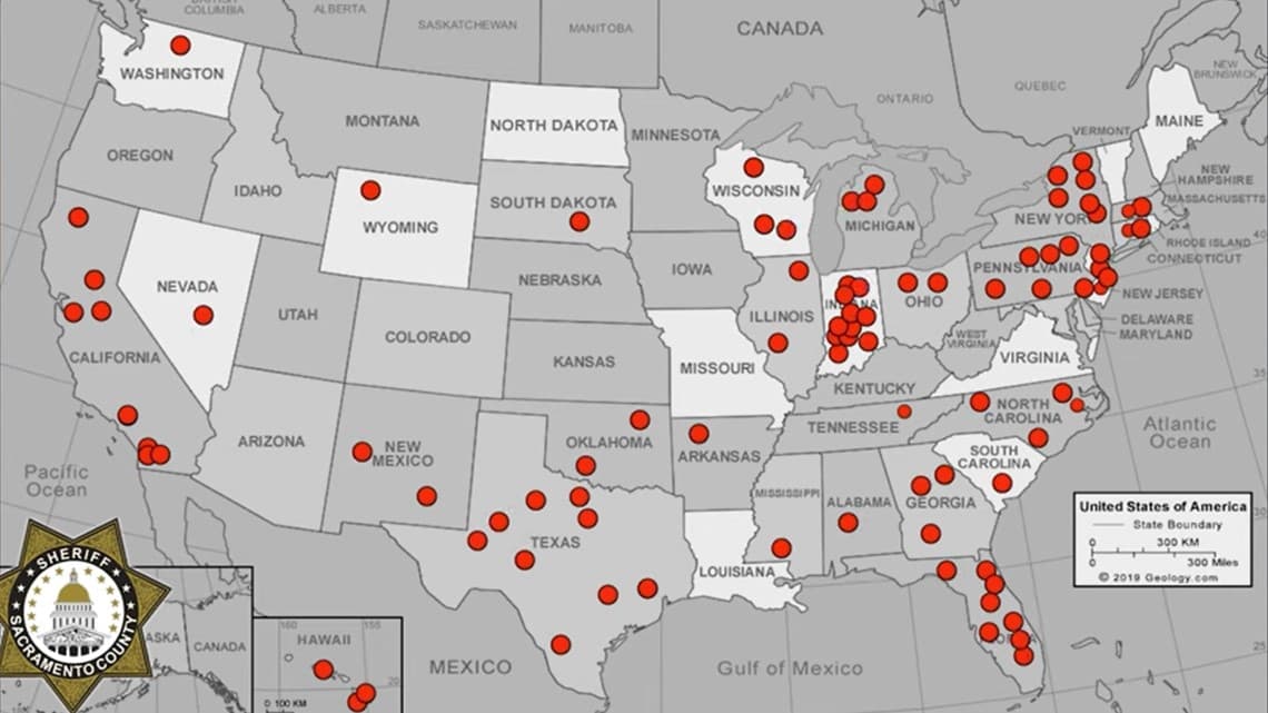 Los puntos en rojo son las ubicaciones de las víctimas menores de edad de Demetrius Carl Davis, de acuerdo con el Sheriff de Sacramento.