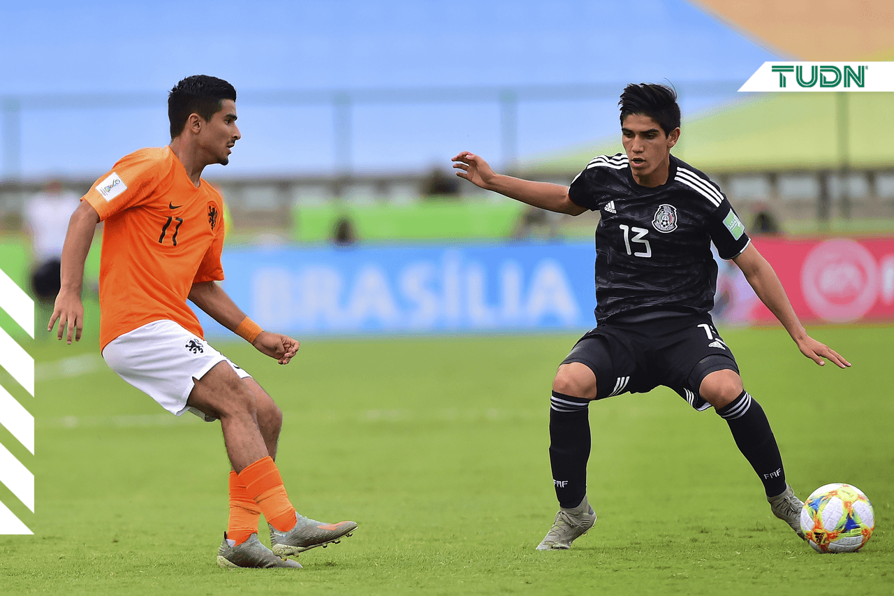 José Ruiz sale en camilla ante Holanda en semifinales del Mundial