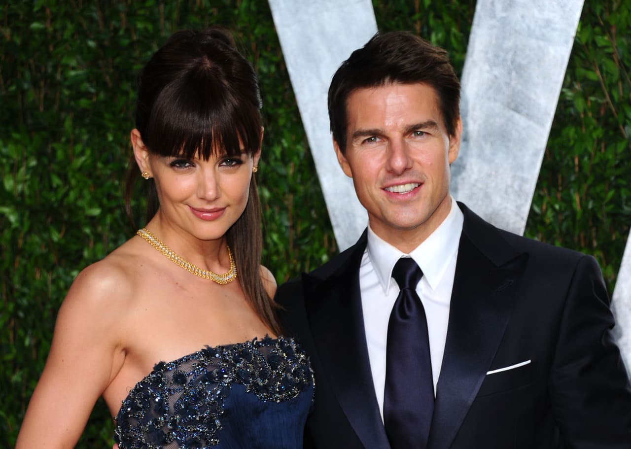 <b>Katie Holmes </b>y
<b> Tom Cruise</b> se casaron el 2006 y se separaron en 2012. La pasión del actor por la cienciología hizo que descuidara a su familia y a su matrimonio, hasta que todo se acabó por medio una llamada telefónica.