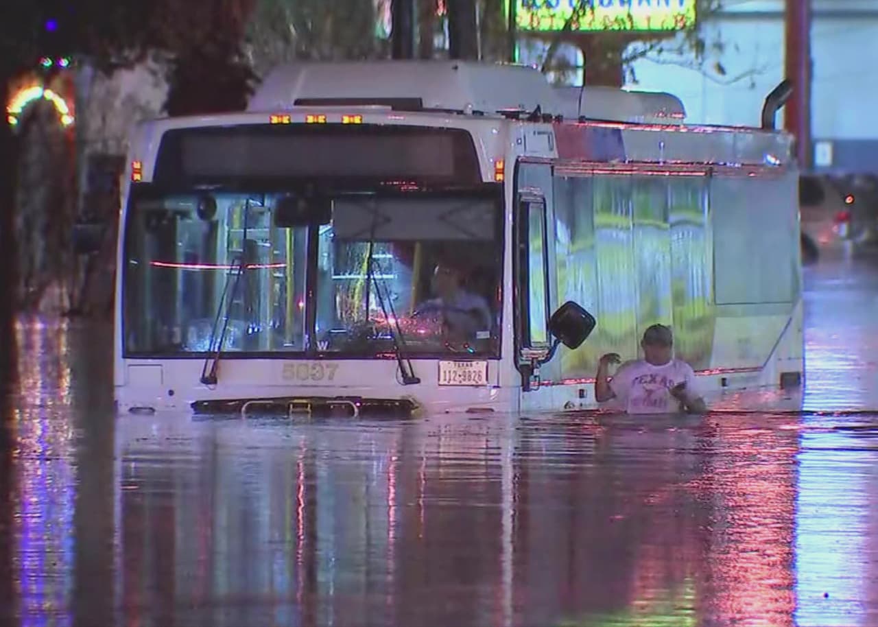 La amenaza de inundaciones en Houston, un problema que se repite año tras año