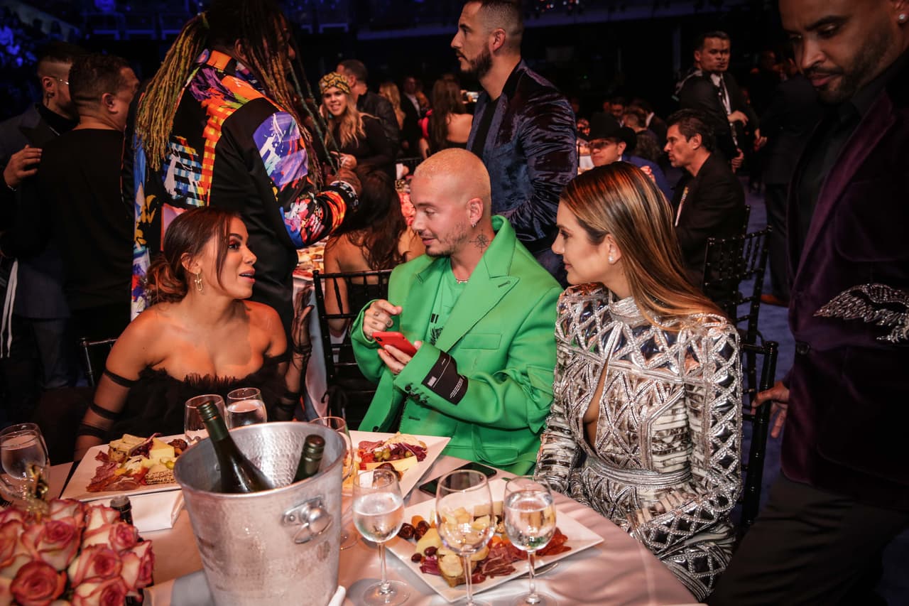 Anitta y J Balvin han hecho dupla en la interpretación de los temas ‘Downtown’ y ‘Machika’.