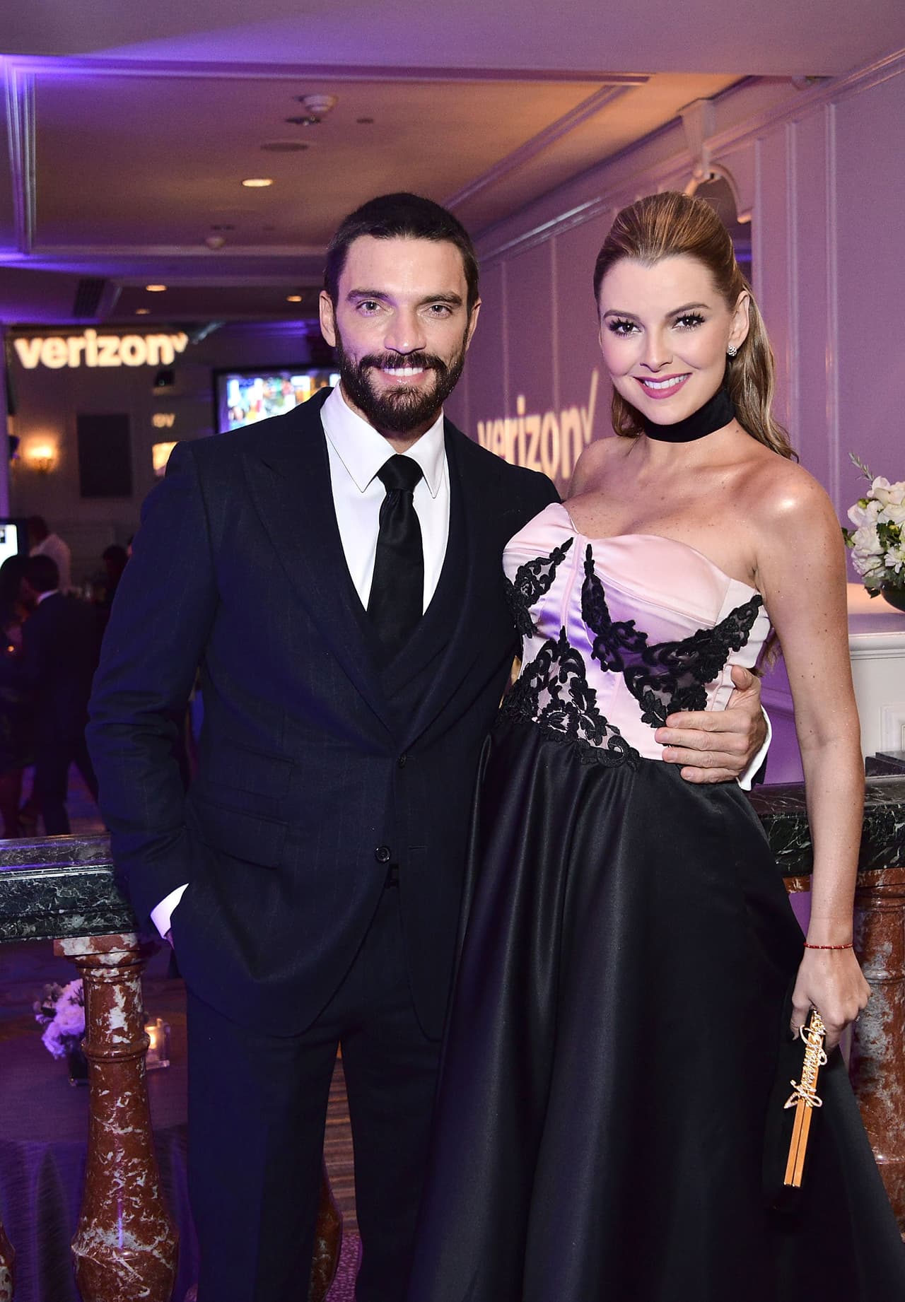 El 19 de febrero, 
<b><a href="http://www.univision.com/temas/marjorie-de-sousa" target="_blank">Marjorie de Sousa</a></b> confirmó su ruptura con 
<b><a href="http://www.univision.com/temas/julian-gil" target="_blank">Julián Gil</a></b>, con quien tiene un hijo en común que nació hace tres meses.