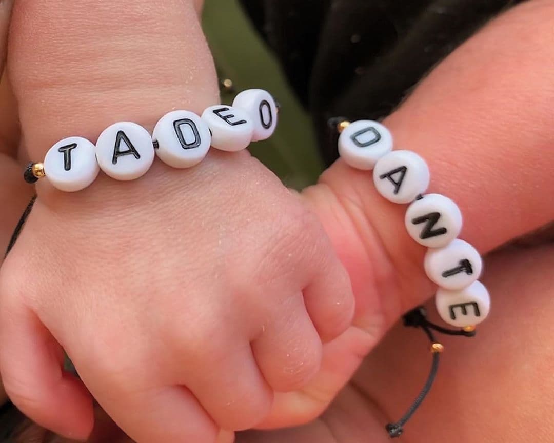 "Nuestro pequeñito Dante volvió otra vez a recaer y lo tenemos internado. Parece ser que no se quitó por completo la meningitis [...] y está un poco más grave que la vez pasada", dijo Brenda en el último video que publicaron en YouTube.