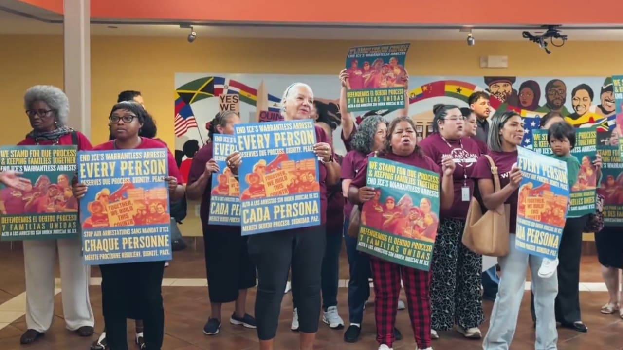 Organizaciones proinmigrantes demandan al DHS por detenciones injustificadas de ICE; Samuel Guzmán brinda su testimonio