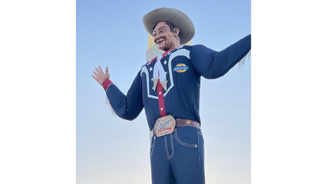 La Feria Estatal de Texas abrió sus puertas al público este viernes 30 de septiembre en el Fair Park y estará hasta el 23 de octubre. Entra a 
<b><a href="https://www.univision.com/local/dallas-kuvn/feria-estatal-de-texas-fair-park-precio-boletos-descuentos" target="_blank">este enlace </a></b>para ver cómo conseguir entradas baratas o a precio reducido.