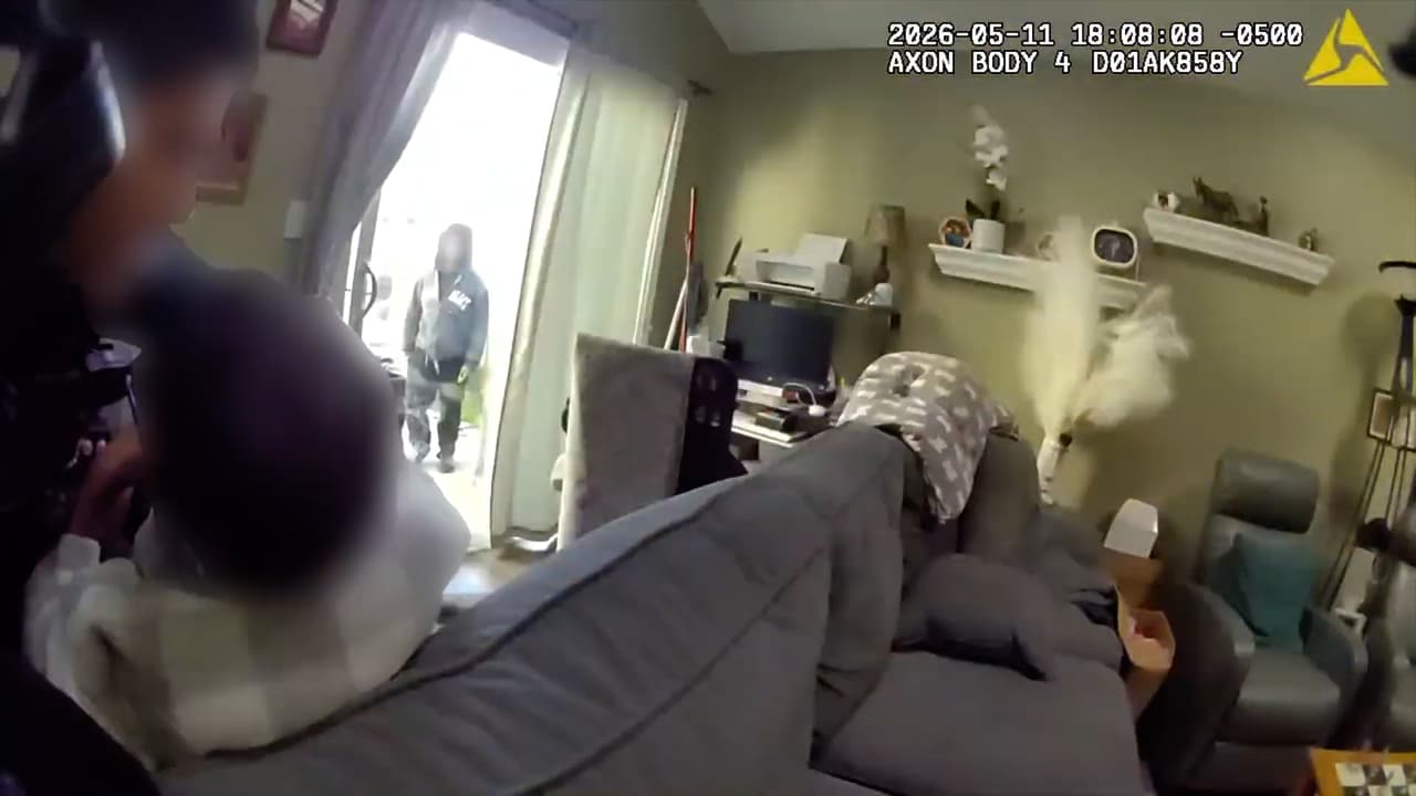 Madre pidió ayuda al 911 para salvar a su hija; la policía la mató a tiros