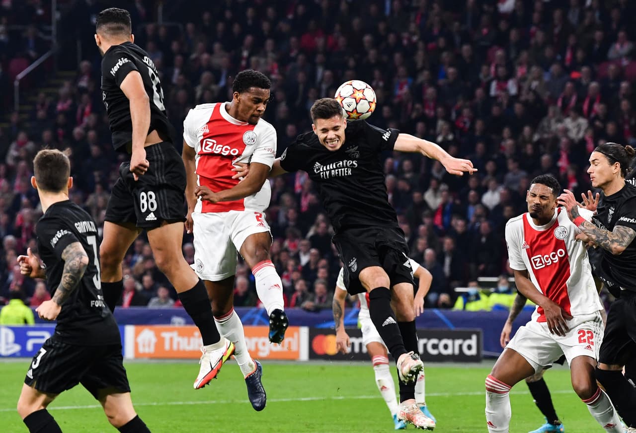 Los mano a mano no eran ganados y por ende llegaban opciones limitadas para los atacantes.