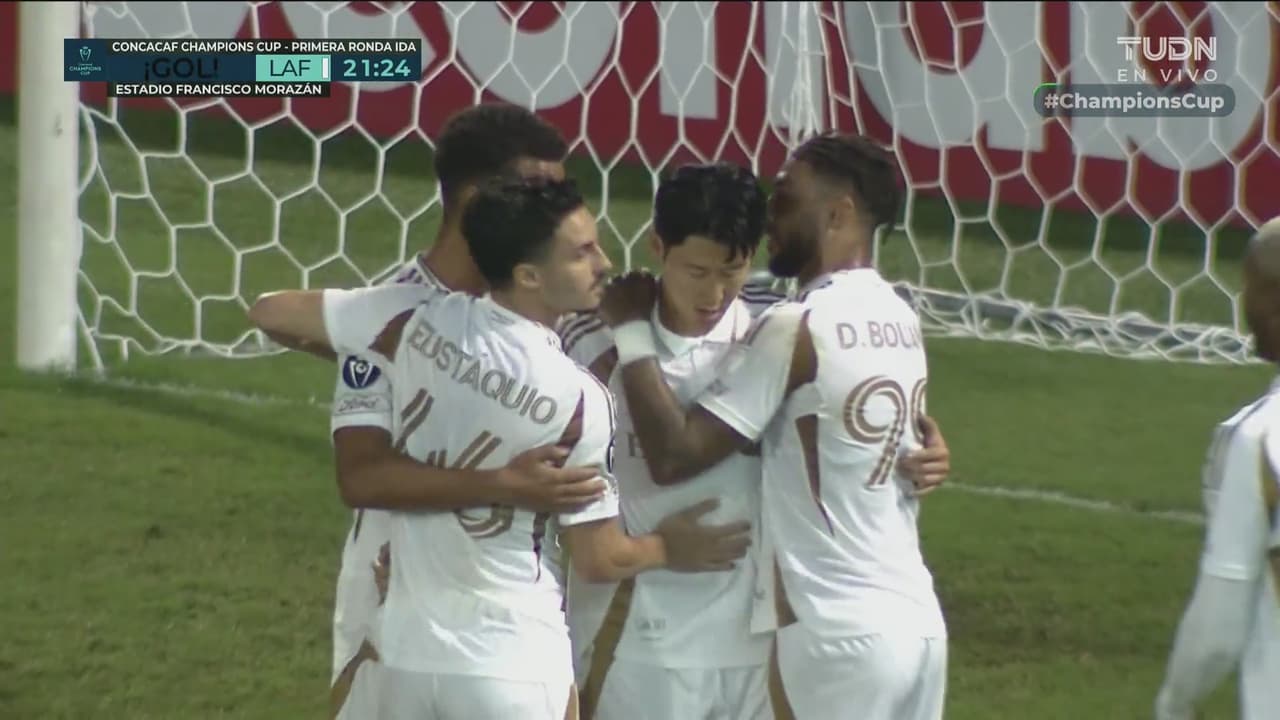 ¡Gooool de Son! El coreano pone el 0-3 en el marcador por la vía penal